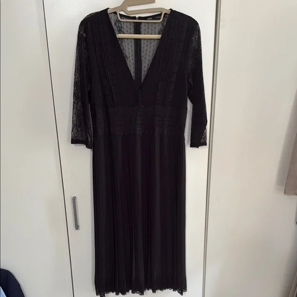 Zara Black Pleated Lace Midi Dress - Picture 6 of 8